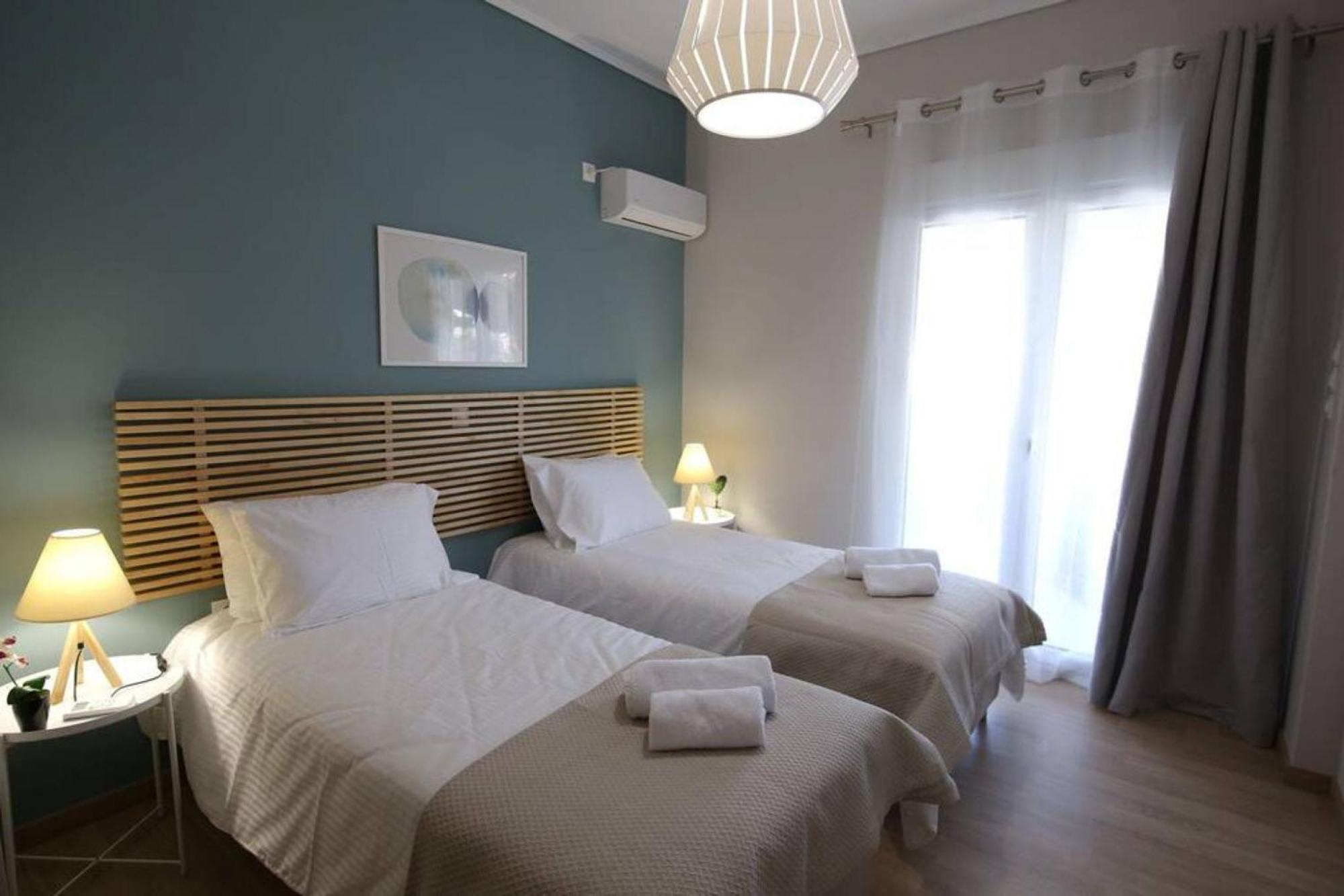 Penthouse Lux Flat With 2 Bd Next To Larissis Apartment Athena Bagian luar foto